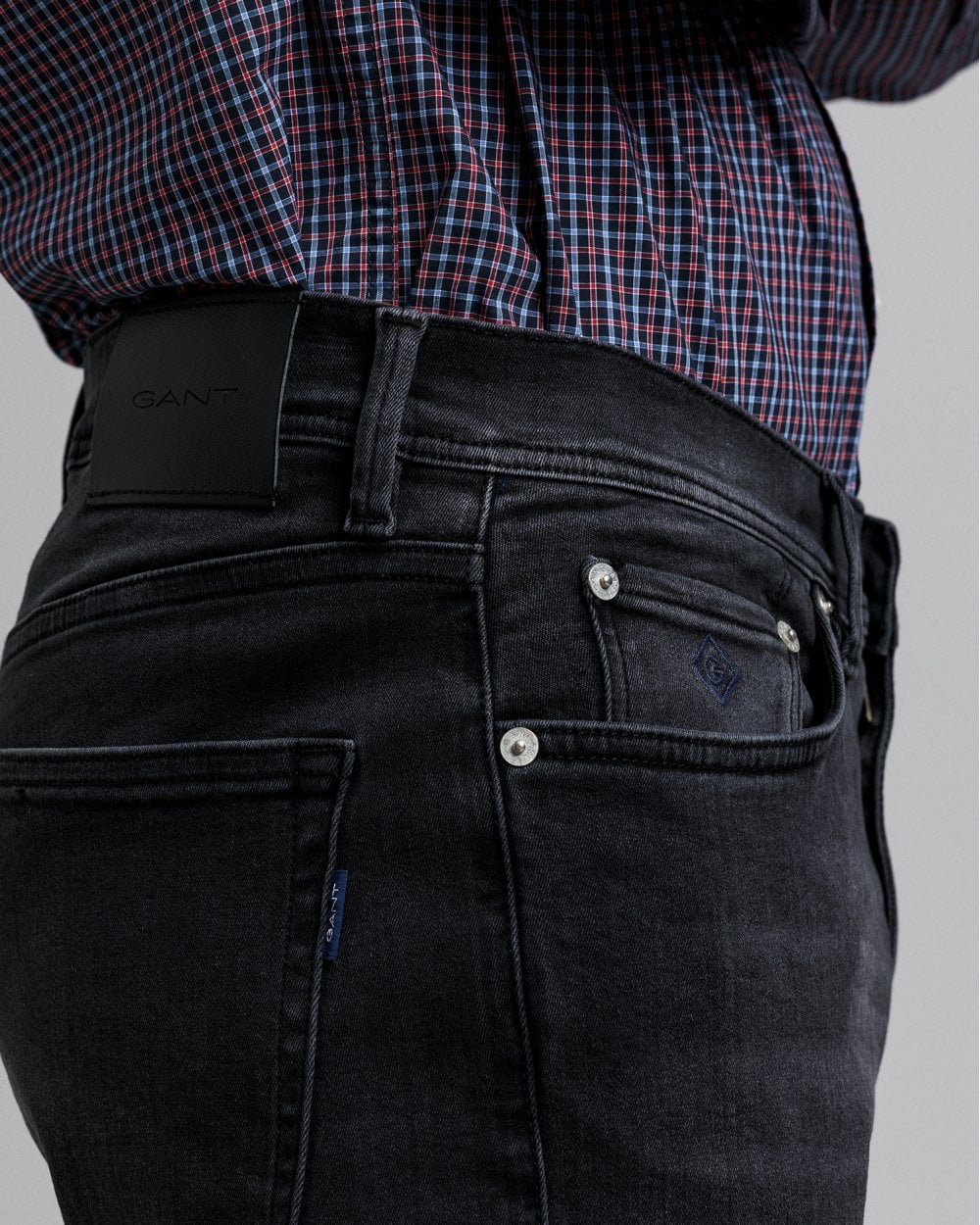 Maxen Extra Slim Fit Active-Recover Black Jeans