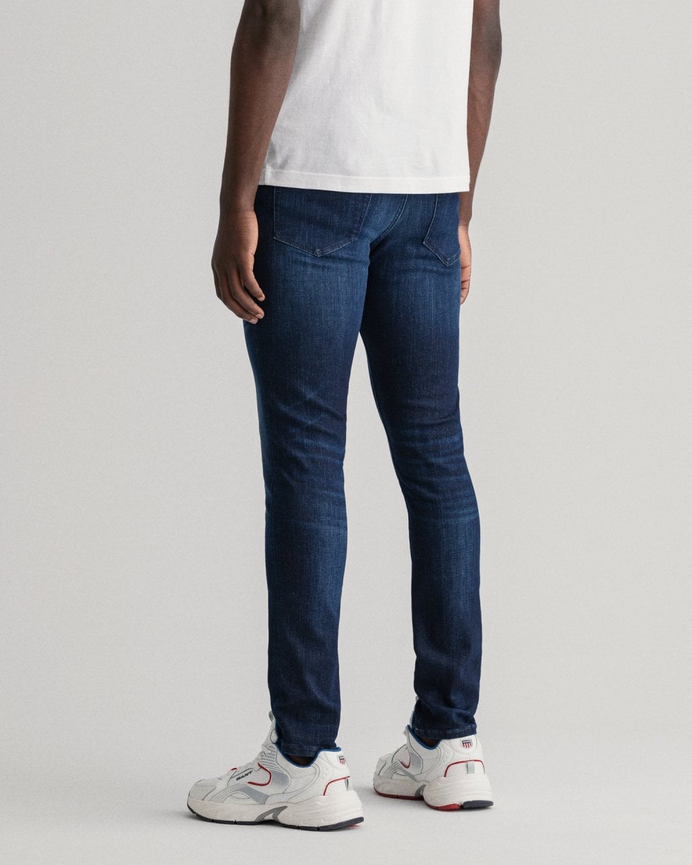 Maxen Extra Slim Fit Active-Recover Jeans