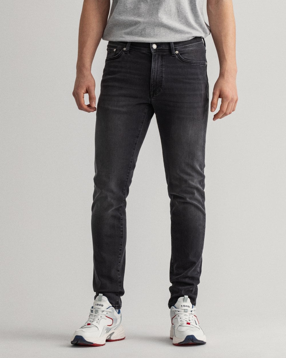 Maxen Extra Slim Fit Active-Recover Black Jeans