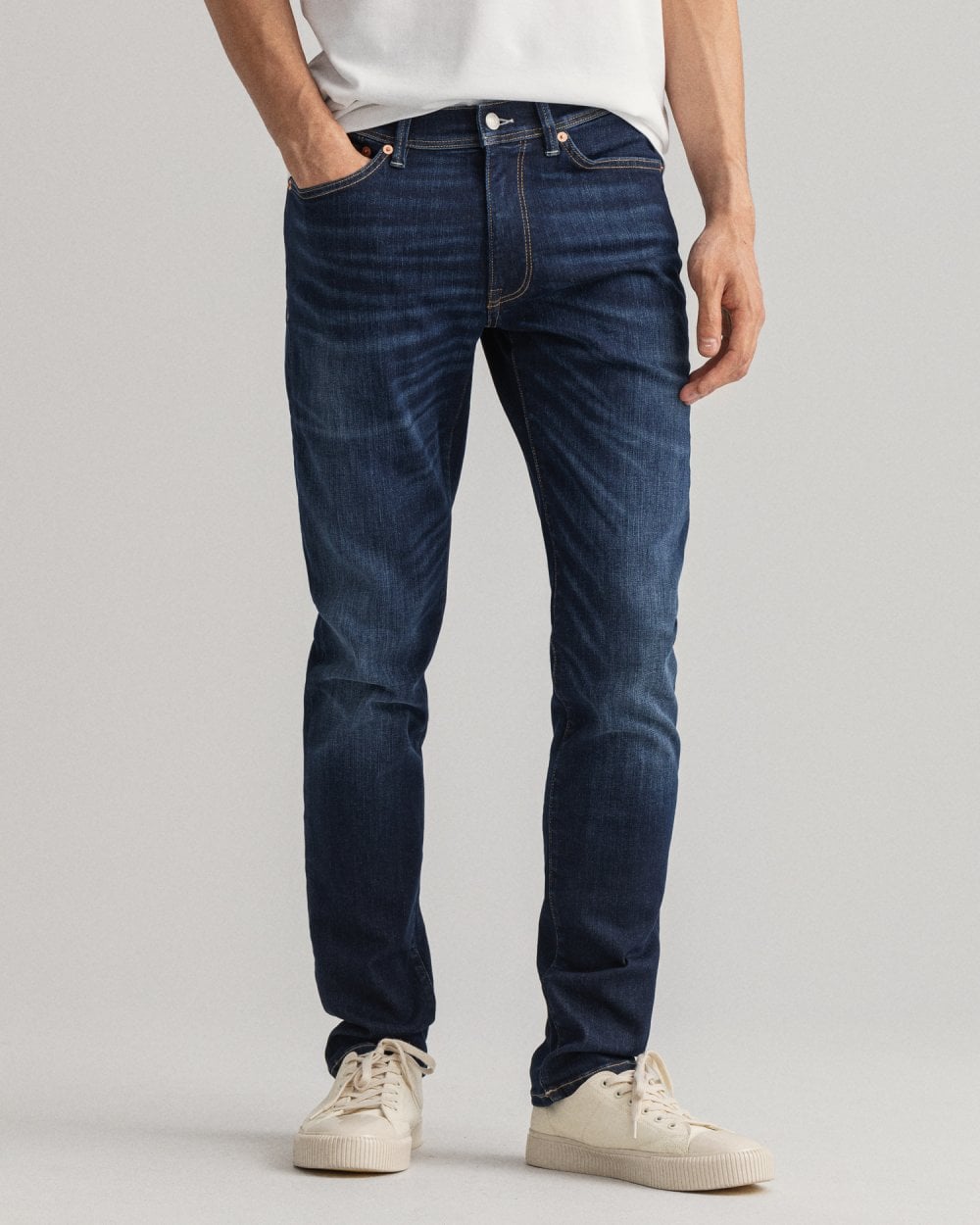Maxen Extra Slim Fit Active-Recover Jeans