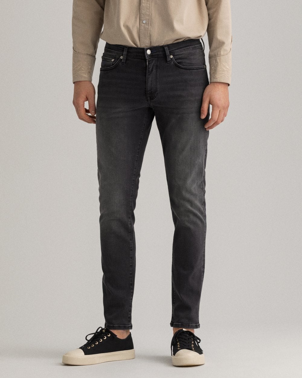 Maxen Extra Slim Fit Active-Recover Black Jeans