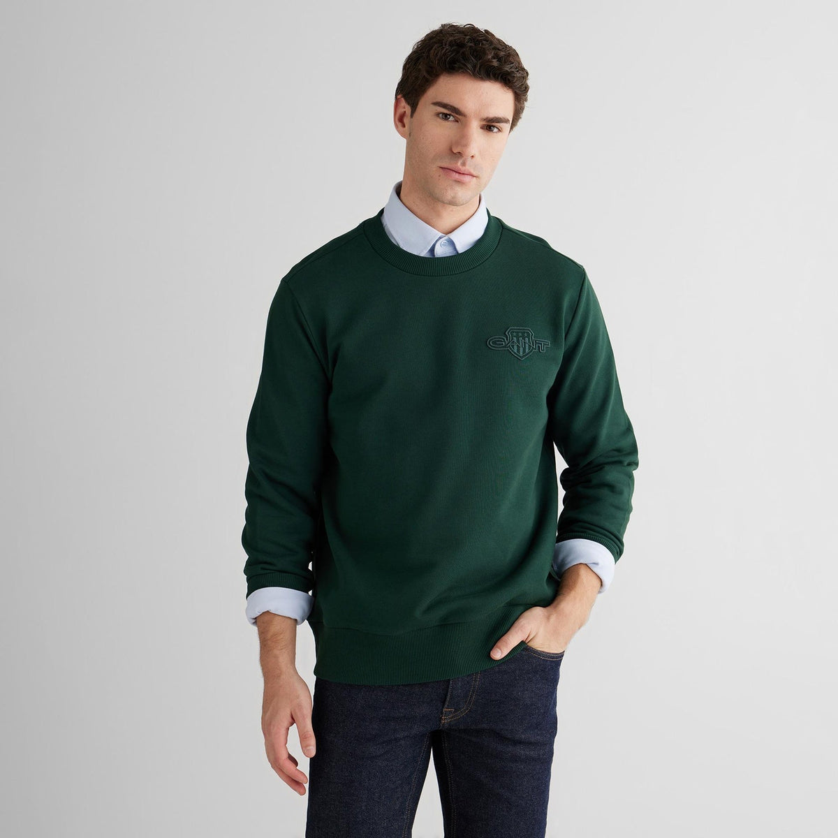 Regular Tonal Shield Crew Neck Sweatshirt For Men