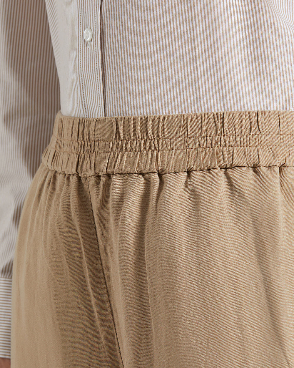 Gant Straight Fit Linen Viscose Pants – Lightweight Blend, Natural Drape Horn Beige / 38