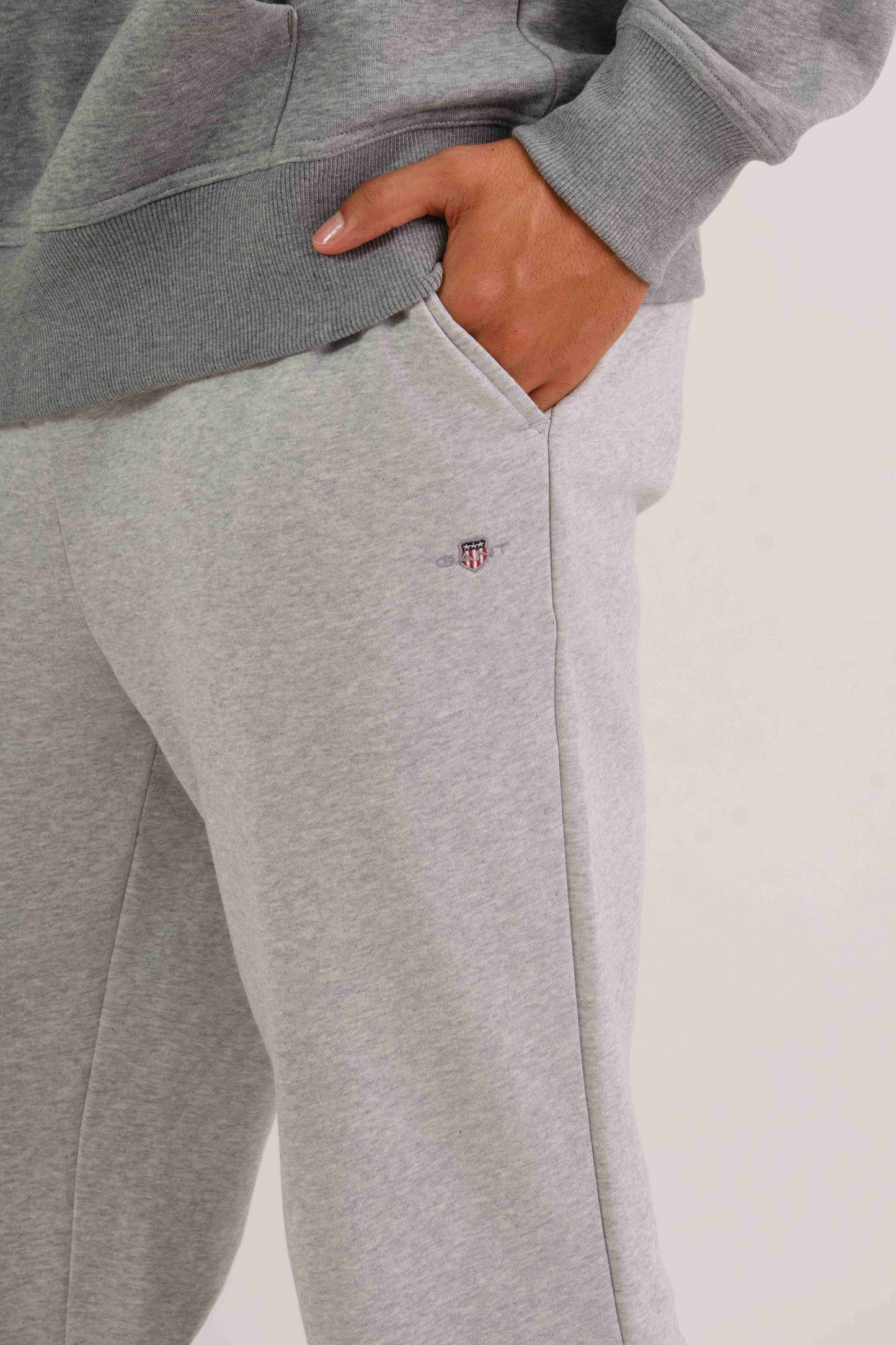 Shield Logo Sweat Pants Light Grey Melange / M