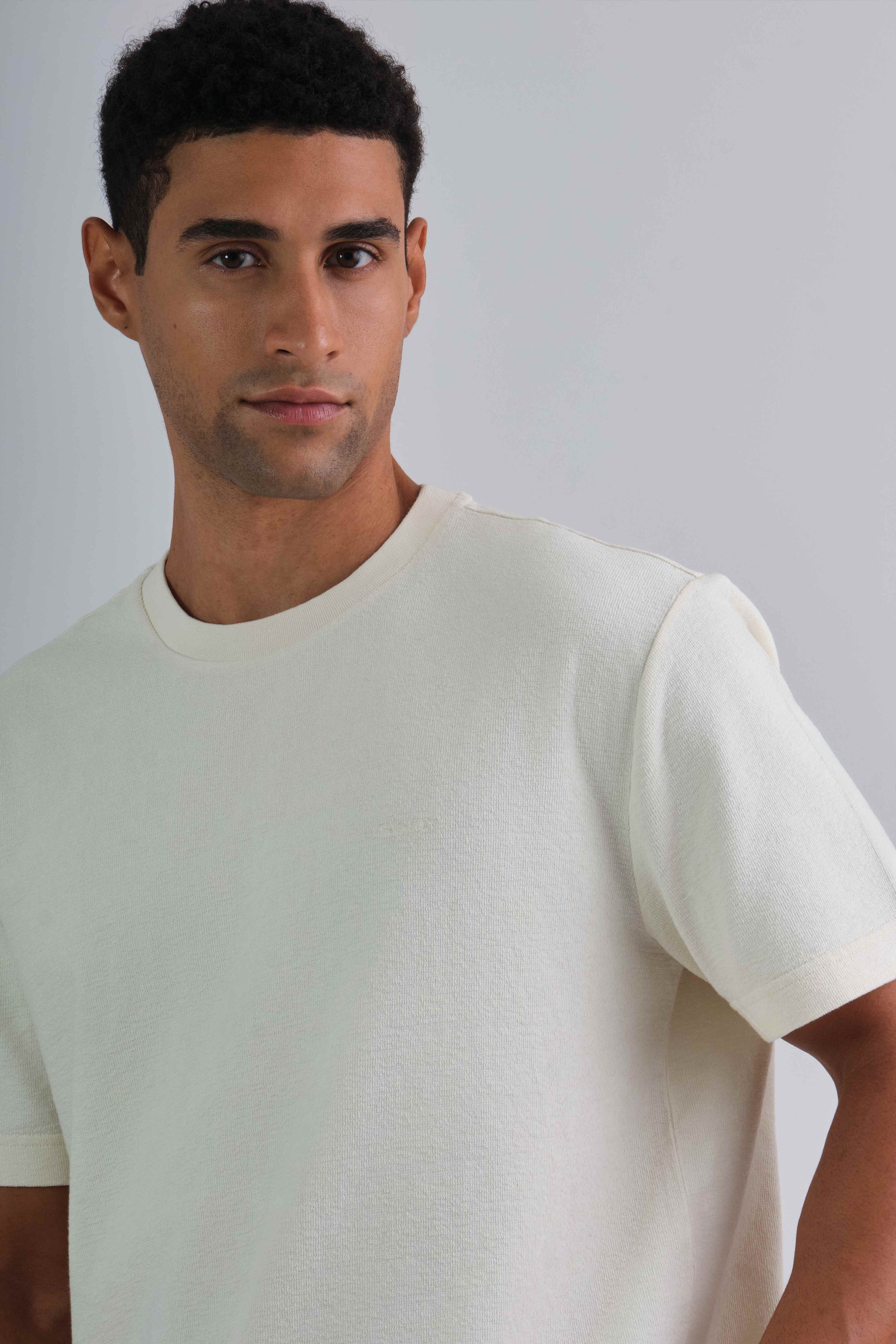 Textured T-Shirt Cream / M