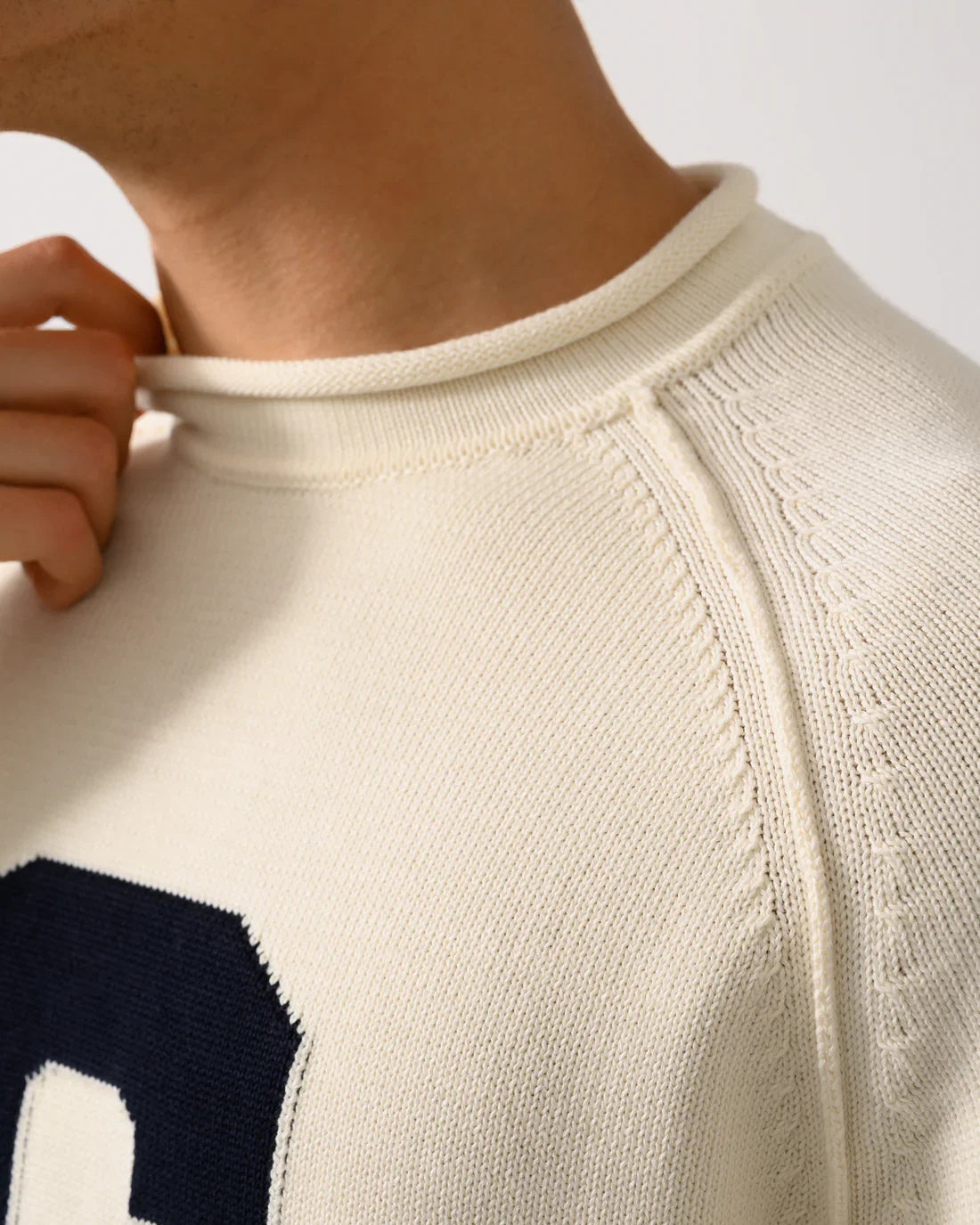 Intarsia G Crew Neck Sweater