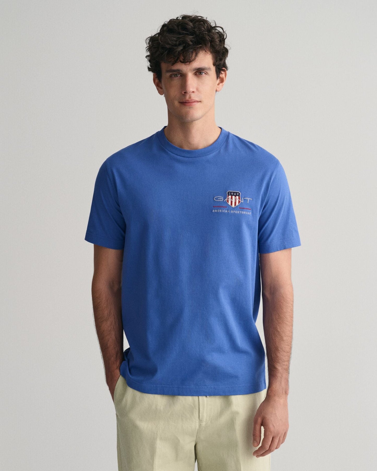 Gant Regular Fit Archive Shield Embroidered Short Sleeve T-Shirt