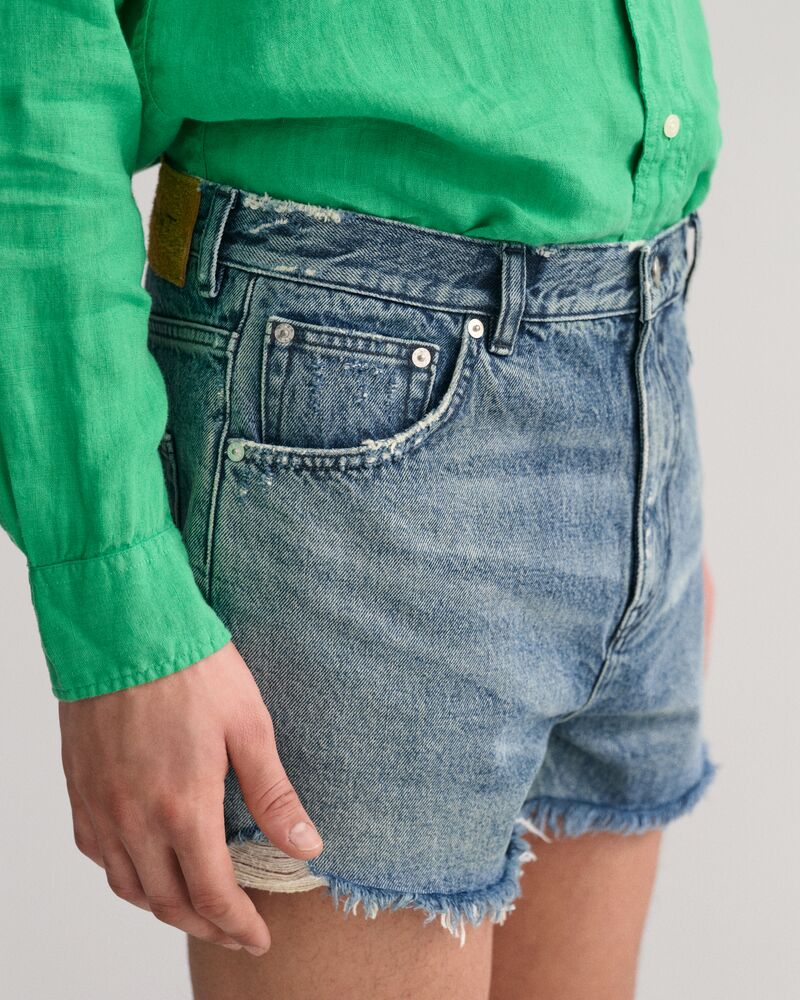 Raw Hem Jeans Shorts Semi Light Blue Worn In / 34