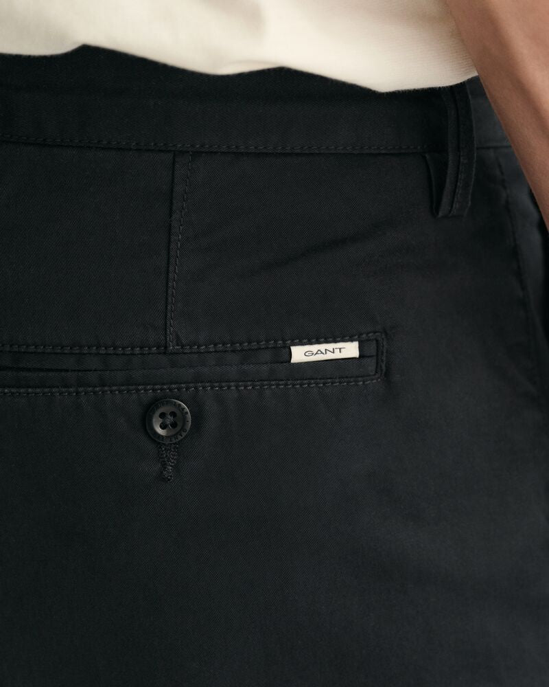 Slim Fit Twill Shorts Black / 30