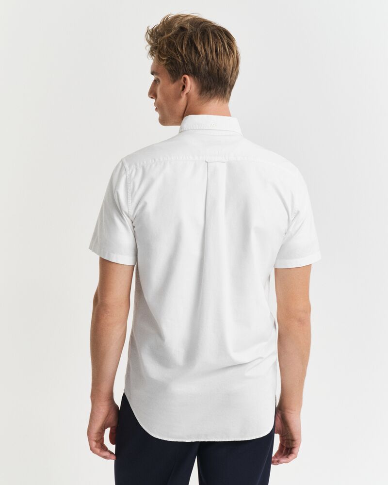 Regular Fit  Classic  Oxford Short Sleeve Shirt