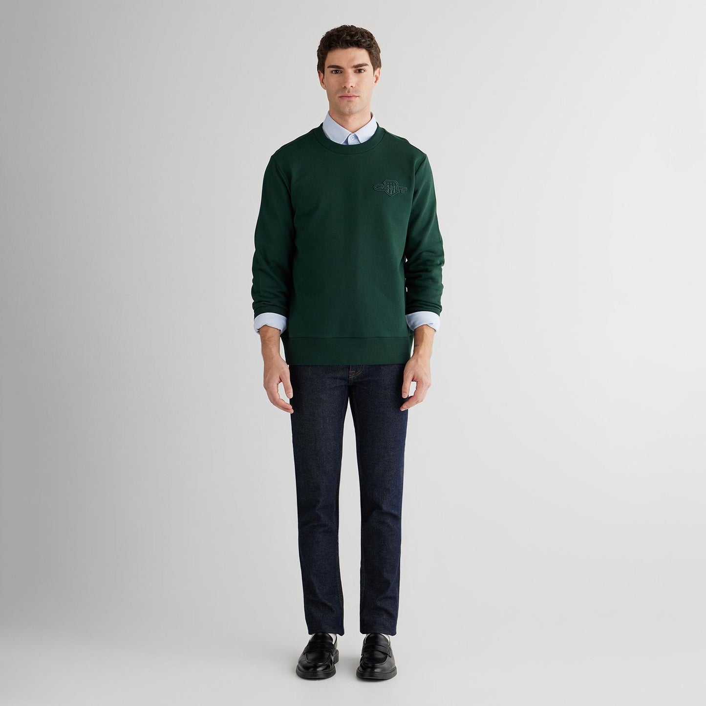 Regular Tonal Shield Crew Neck Sweatshirt For Men