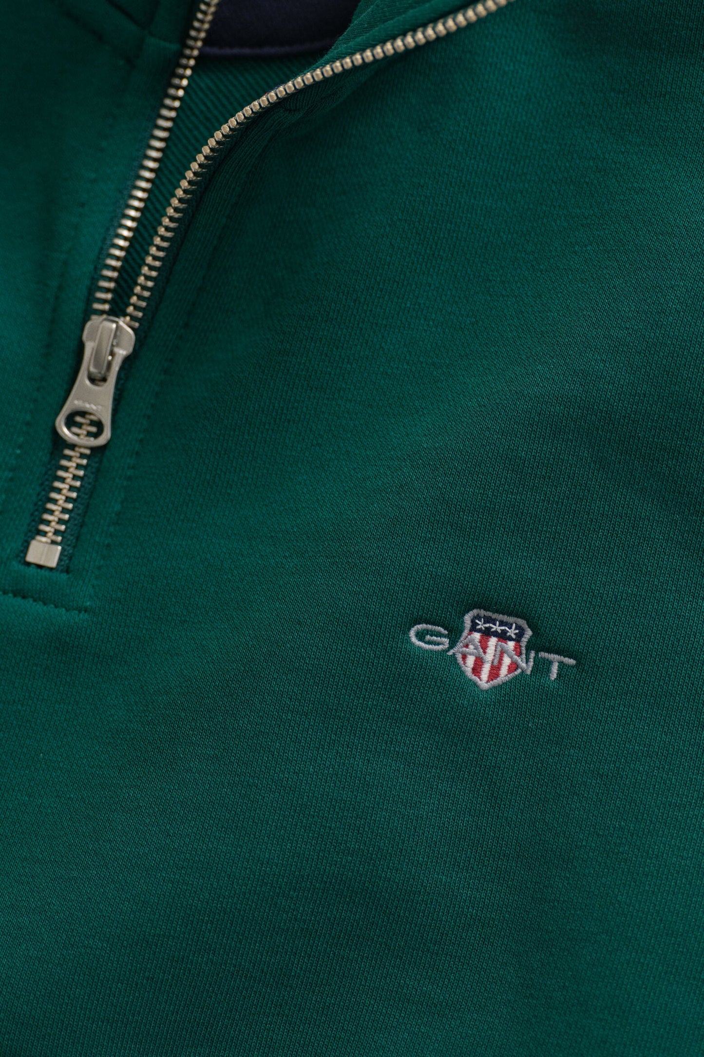 Regular Shield Half Zip Sweatshirt