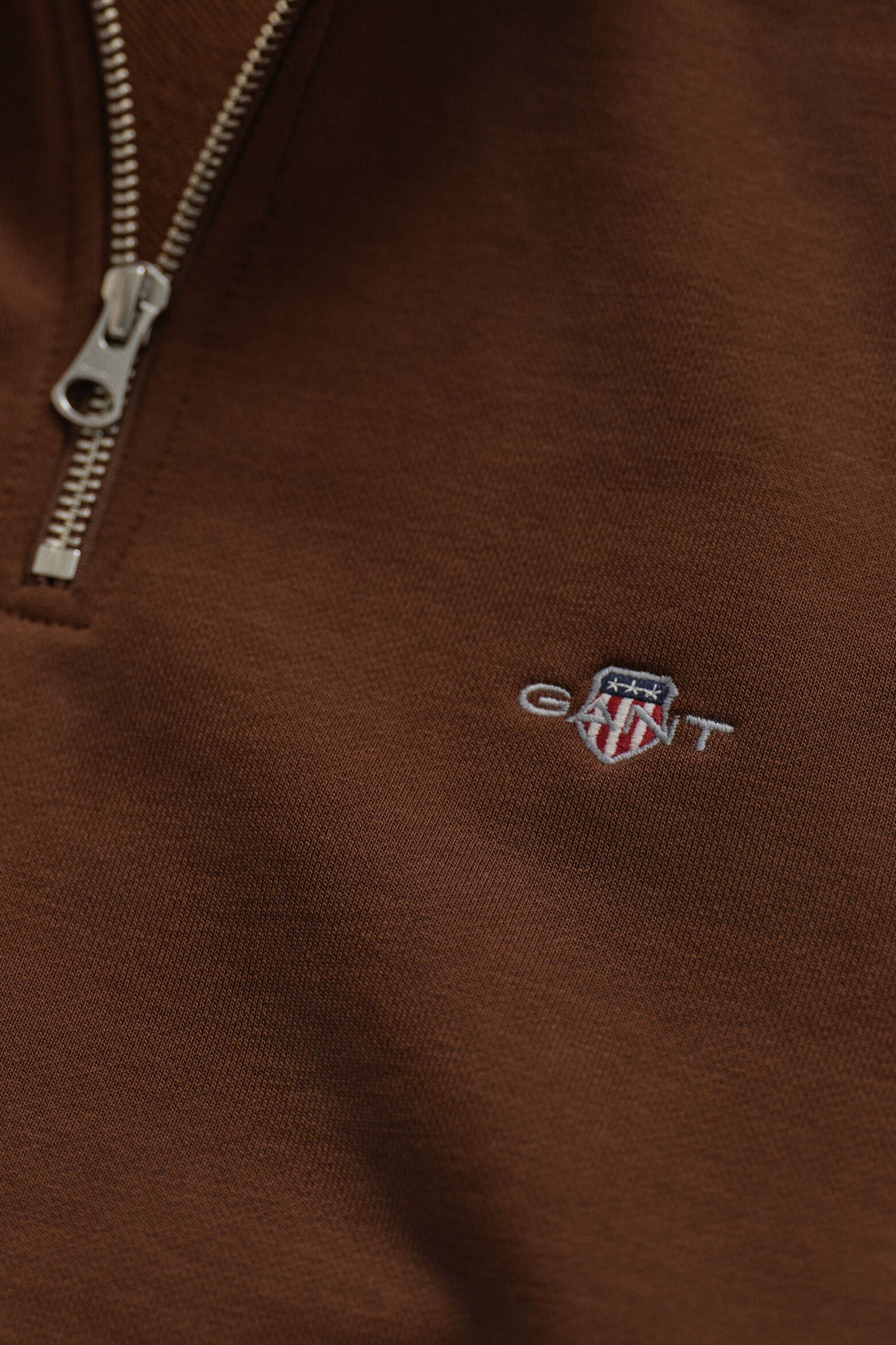 Regular Shield Half Zip Sweatshirt