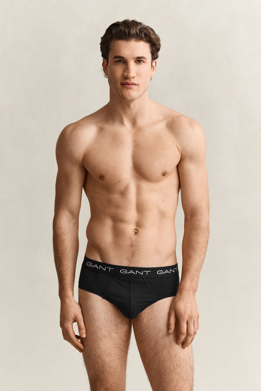 GANT 3-Pack Briefs – Black – on model, front view