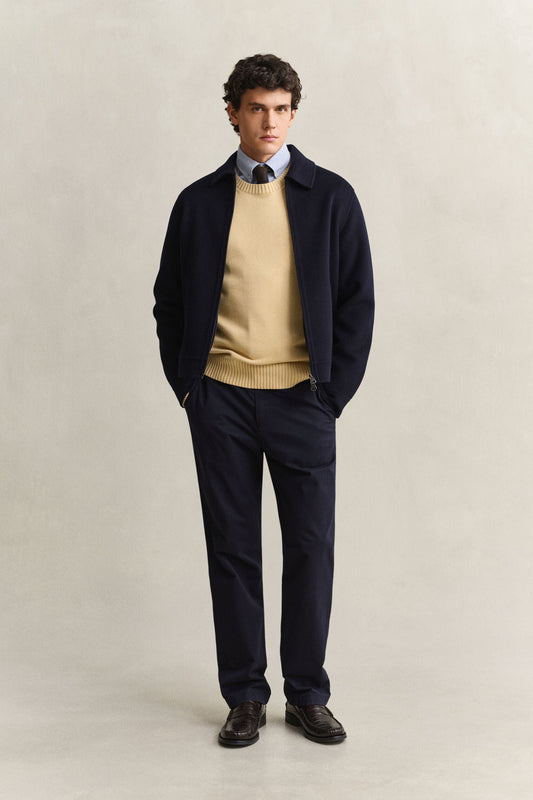 GANT Classic Regular Chinos – Evening Blue – on model, front view