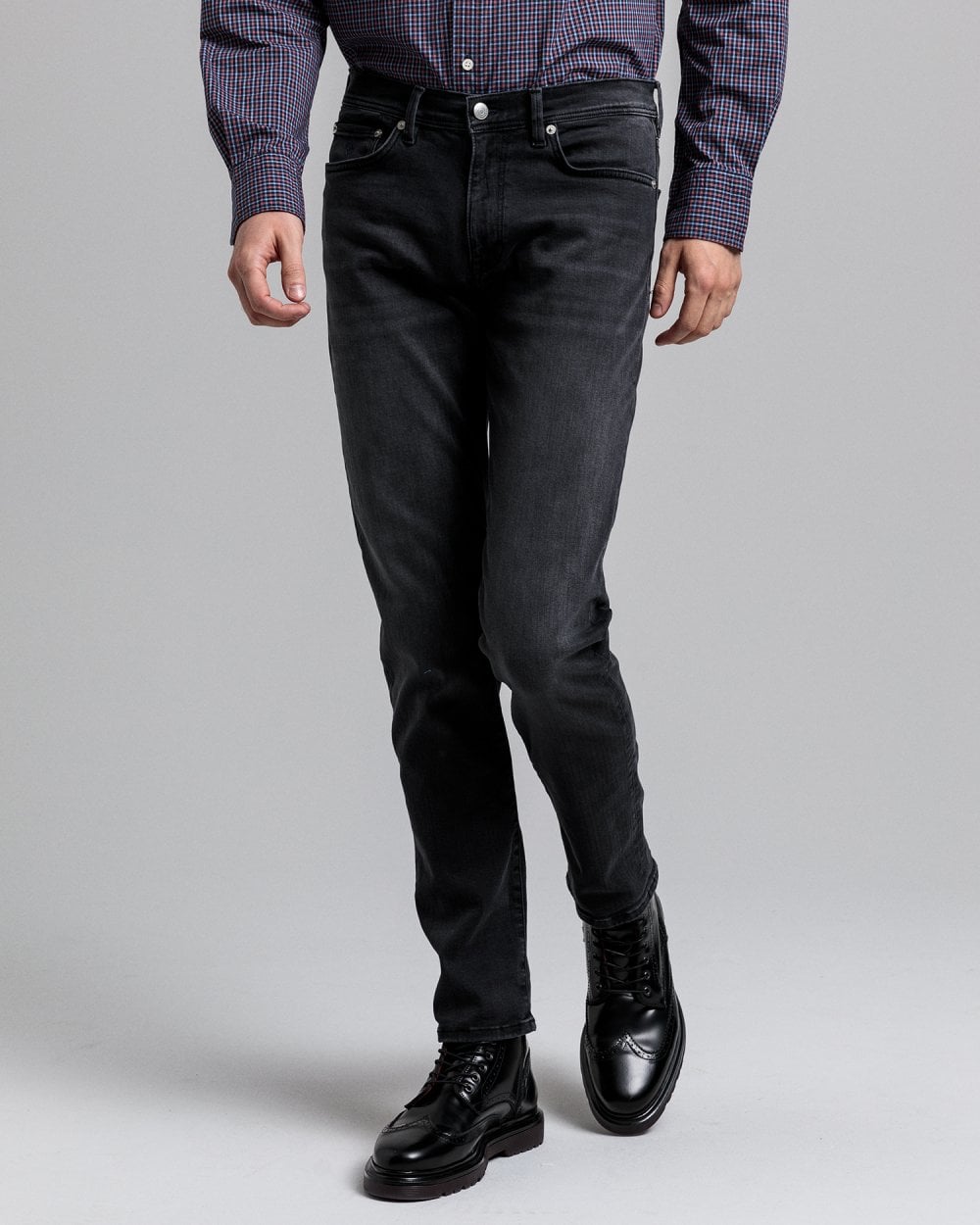 Maxen Extra Slim Fit Active-Recover Black Jeans