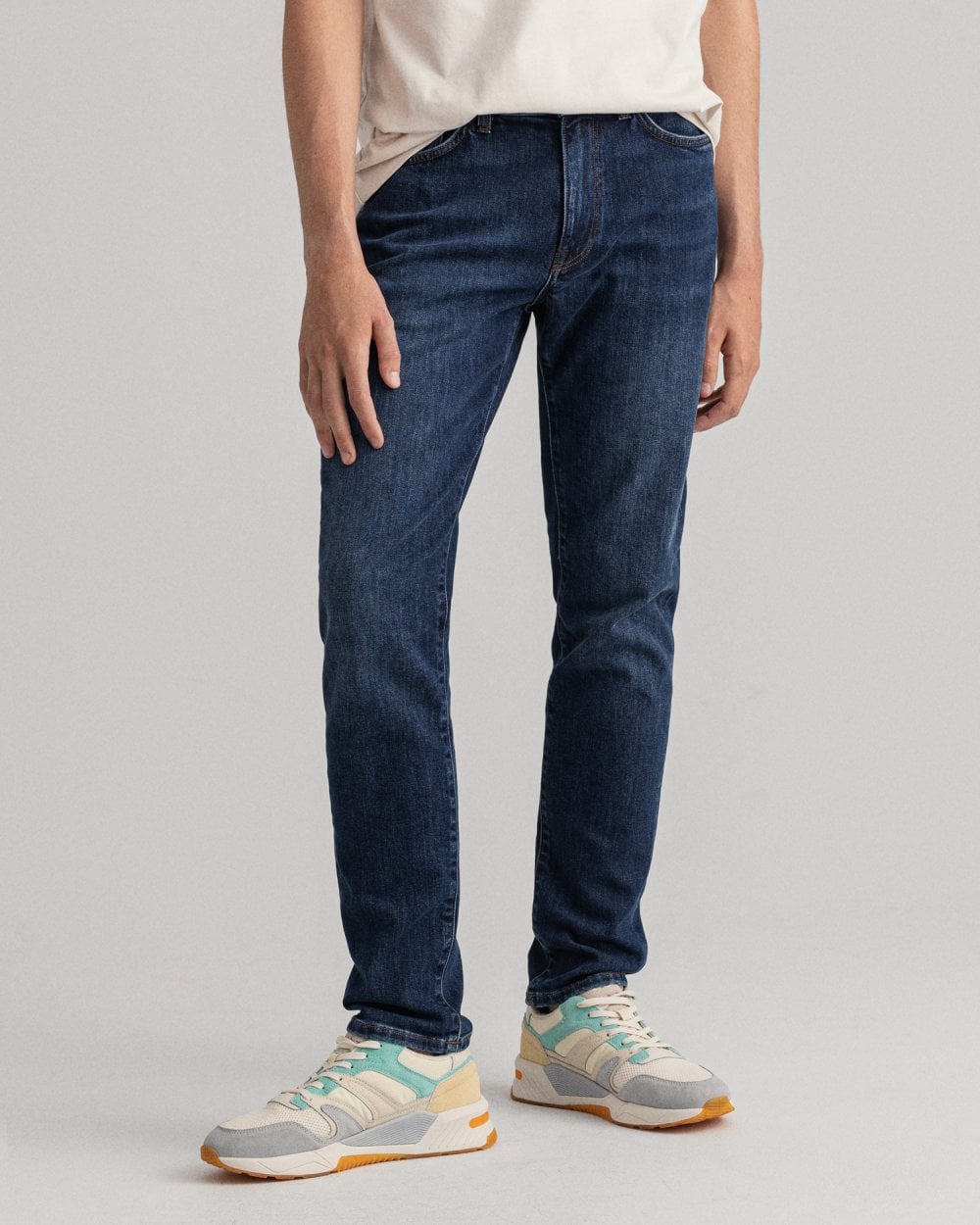 Hayes Slim Fit Jeans